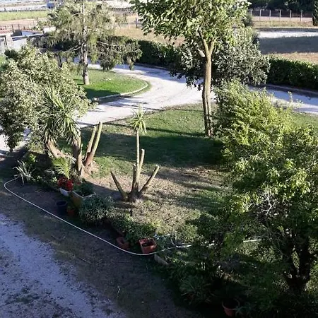 Nel A 5 Km Dal Mare